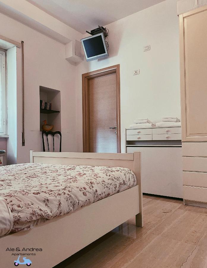 Ale&Andrea Apartments Blu & Lilla Rome Exterior photo